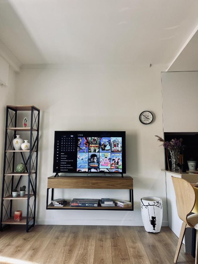 Sui's Apartment *